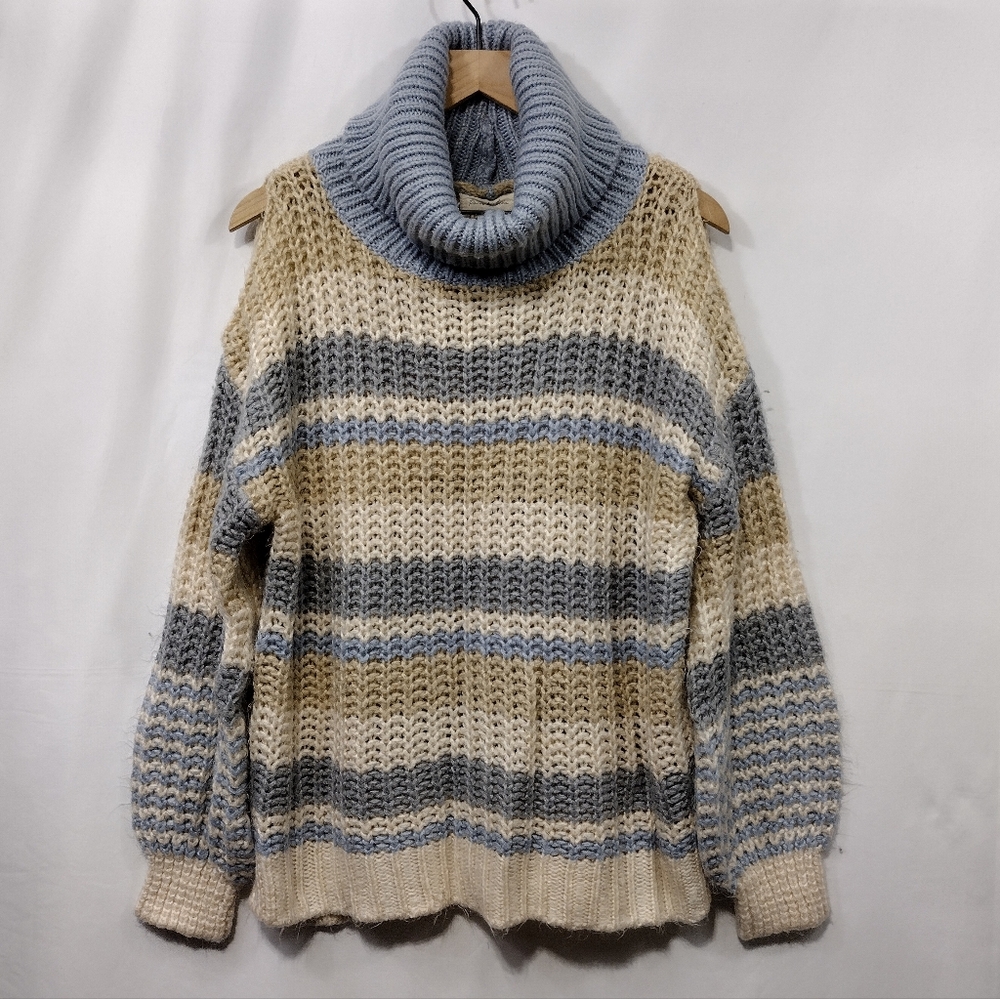 Paris to Jena Chunky Knit Cowl Neck Cold Shoulder Sweater Women's S Cream Casual